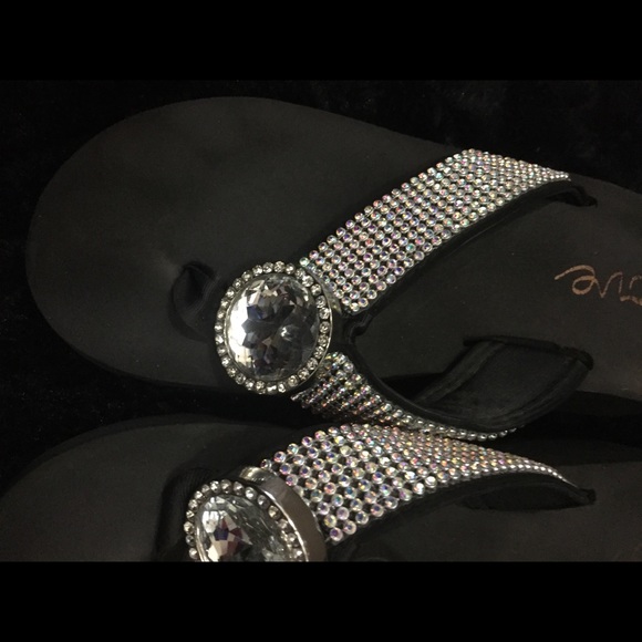 Cute sandals with rhinestones worn maybe 3 times - Picture 1 of 3